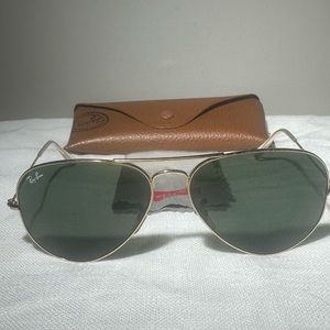 Ray-Ban Gold Aviator Sunglasses